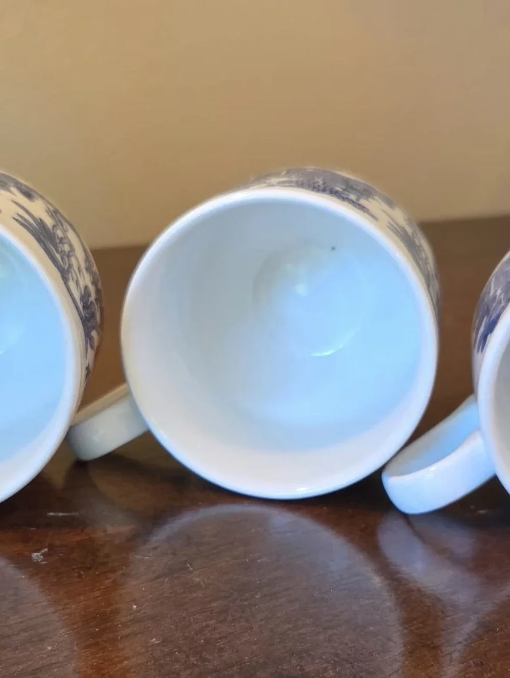 Set of 3 Vtg Churchill Blue Willow Tea/Coffee Cups Made in England Traditional